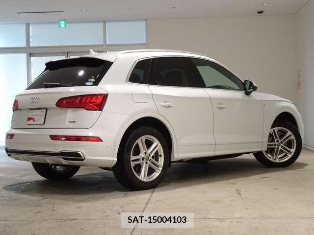 Audi Q5 2019-01 211601-1