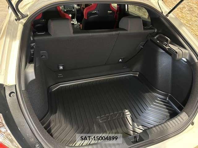 Honda CIVIC 2018-10 264403-11