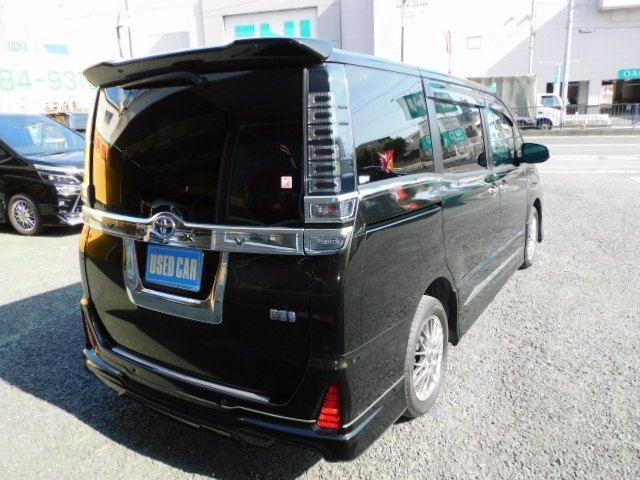 Toyota VOXY HYBRID 2020-08 187267-2