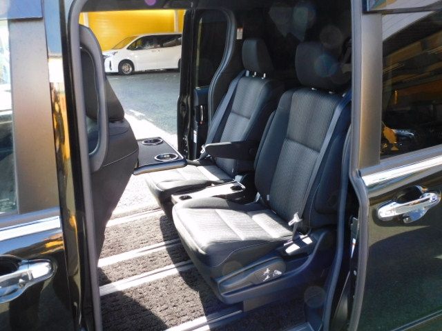 Toyota VOXY HYBRID 2020-08 187267-5