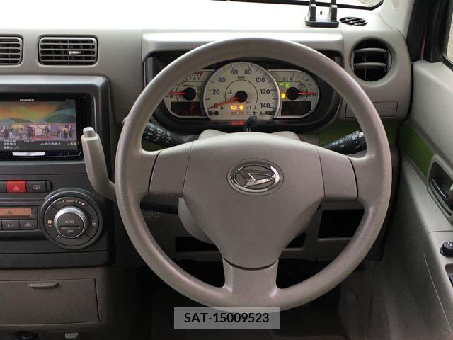 Daihatsu MOVE CONTE 2014-10 208558-1