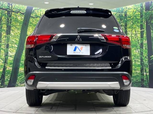 Mitsubishi OUTLANDER 2017-11 180627-16
