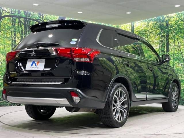Mitsubishi OUTLANDER 2017-11 180627-18
