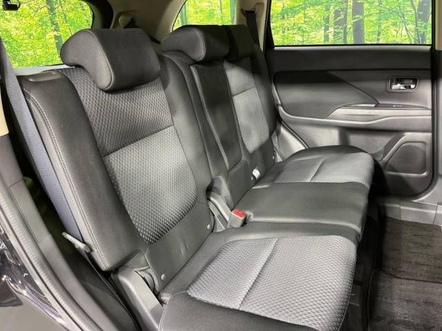 Mitsubishi OUTLANDER 2017-11 180627-9