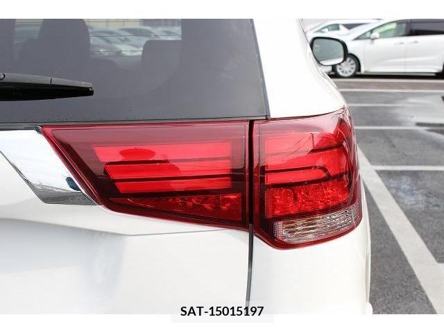 Mitsubishi OUTLANDER PHEV 2016-06 242000-10