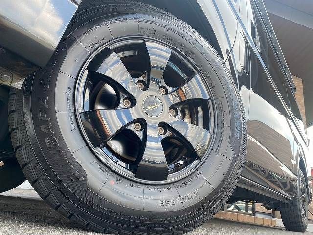 Toyota HIACE VAN 2015-09 22048-9