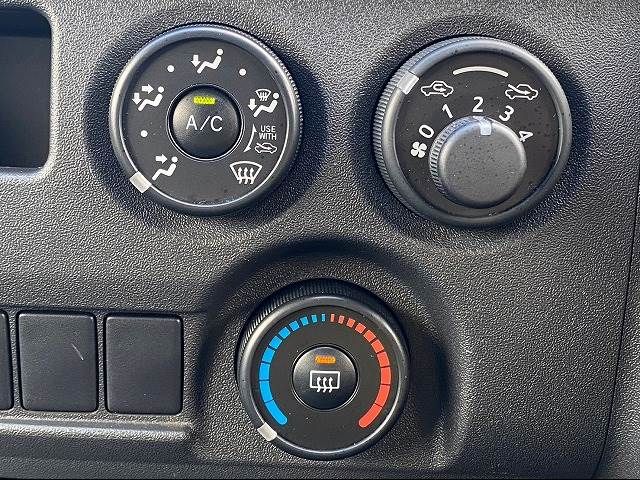 Toyota HIACE VAN 2015-09 22048-6
