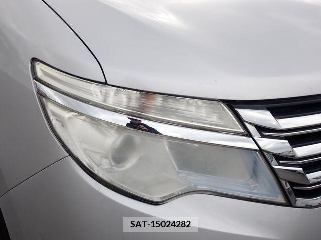 Nissan SERENA 2014-02 380535-8