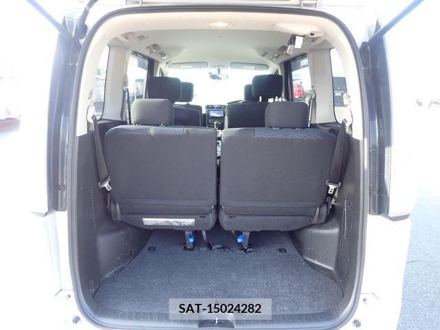Nissan SERENA 2014-02 380535-23