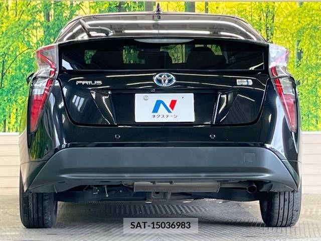 Toyota PRIUS 2017-09 282076-15