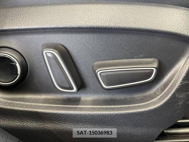Toyota PRIUS 2017-09 282076-8