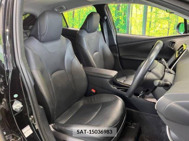 Toyota PRIUS 2017-09 282076-7