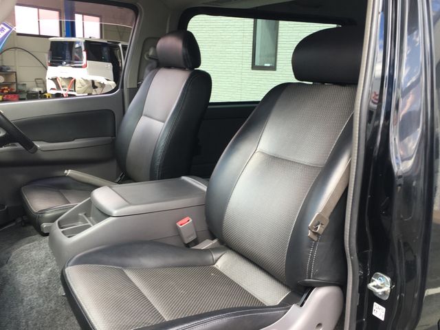 Nissan CARAVAN COACH 2005-04 12996-11