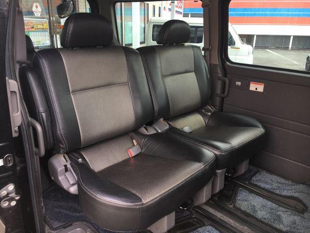 Nissan CARAVAN COACH 2005-04 12996-9