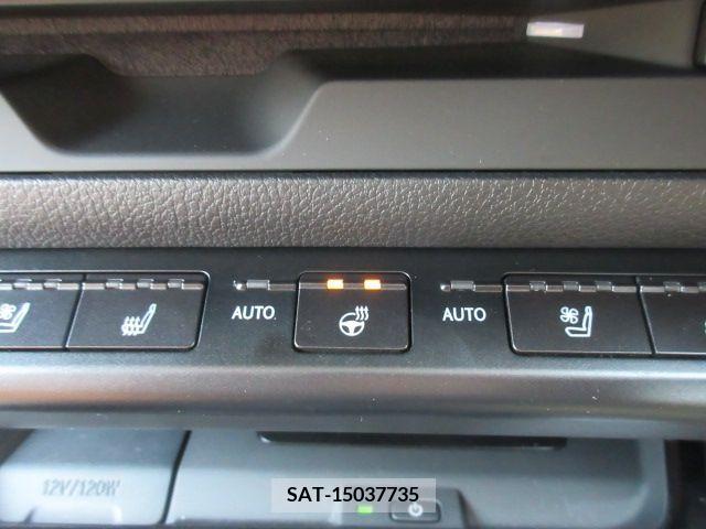 Lexus UX 2021-06 363085-4