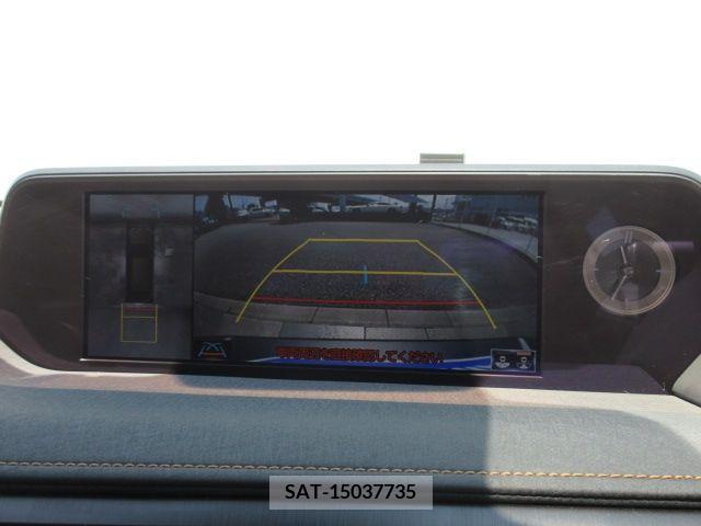 Lexus UX 2021-06 363085-3