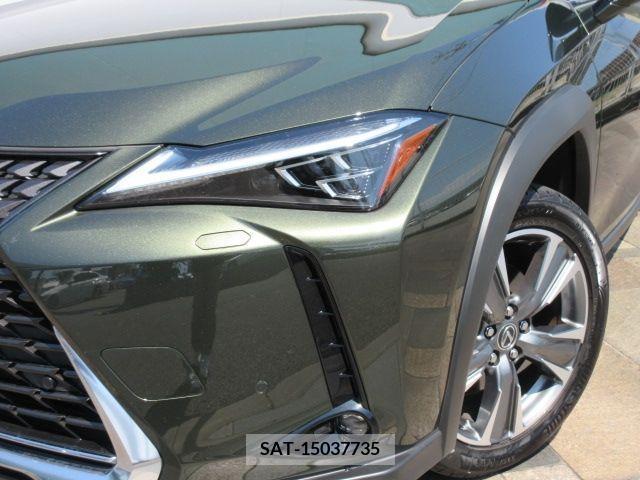 Lexus UX 2021-06 363085-23