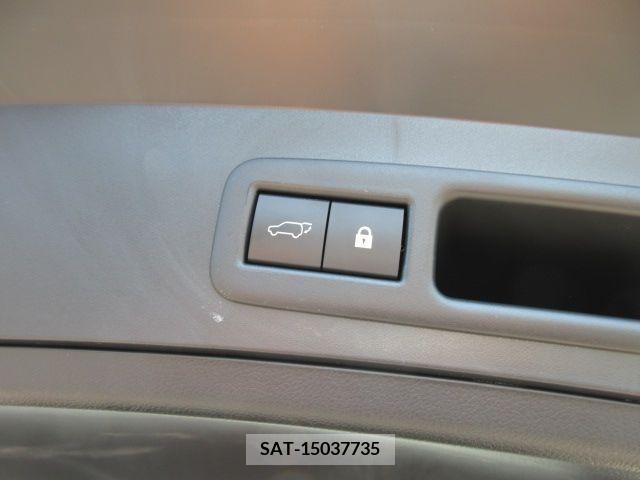 Lexus UX 2021-06 363085-21