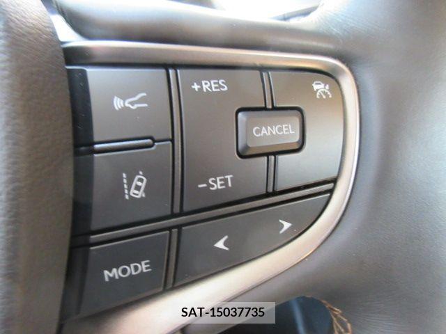 Lexus UX 2021-06 363085-18