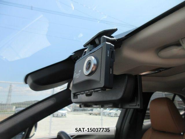 Lexus UX 2021-06 363085-24