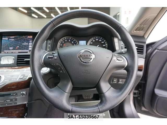 Nissan FUGA 2011-12 396684-8