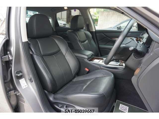 Nissan FUGA 2011-12 396684-15