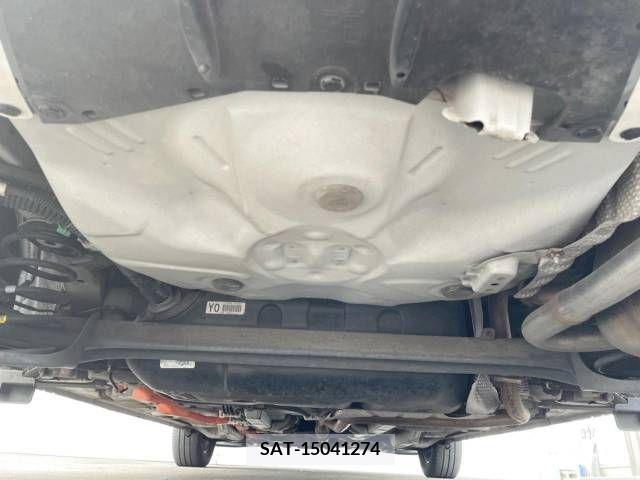 Toyota AQUA 2012-06 389353-18