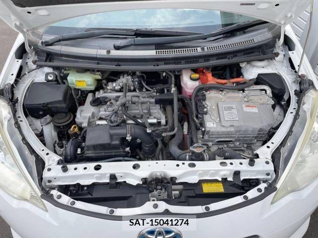 Toyota AQUA 2012-06 389353-17