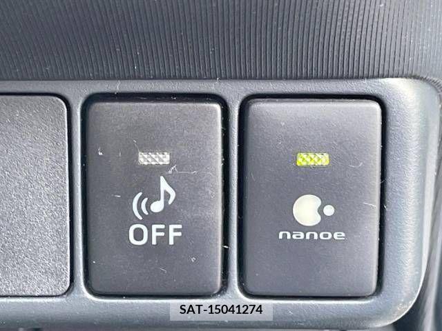 Toyota AQUA 2012-06 389353-5
