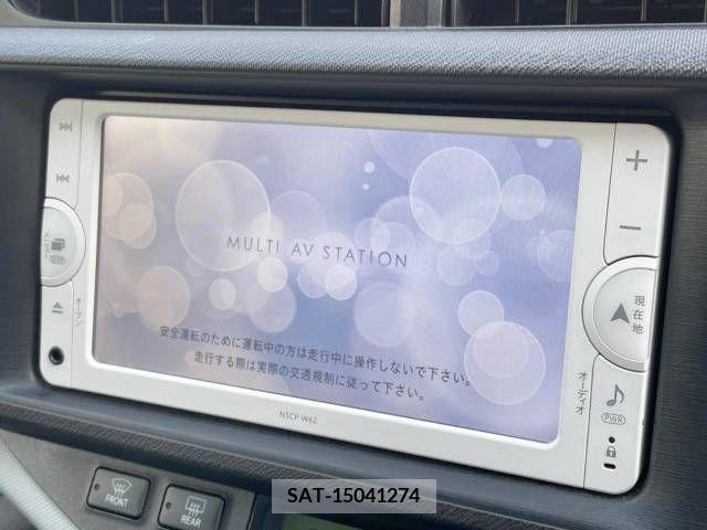 Toyota AQUA 2012-06 389353-2