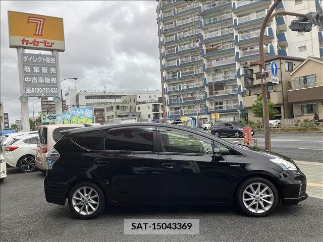Toyota PRIUS ALPHA 2012-04 282450-4
