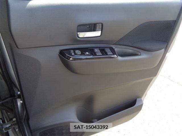 Nissan ROOX 2022-12 363172-24