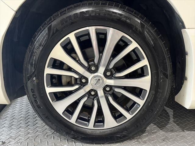 Nissan SERENA 2014-09 193097-14