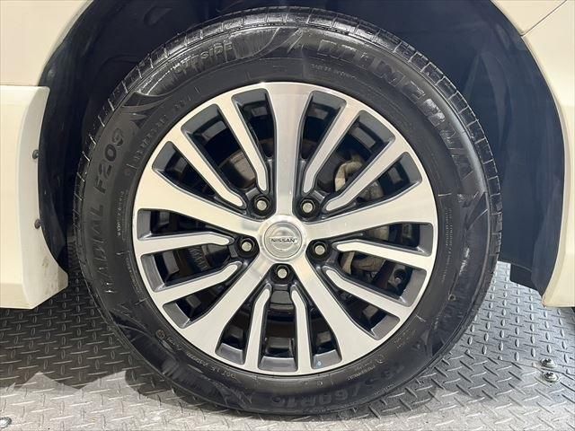 Nissan SERENA 2014-09 193097-16