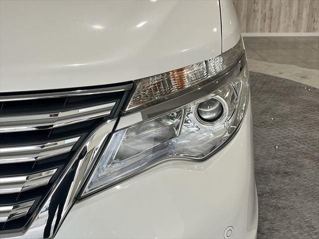 Nissan SERENA 2014-09 193097-8