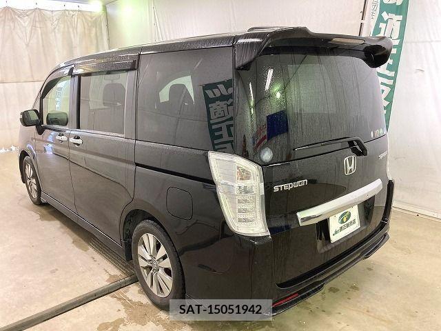 Honda STEP WGN 2015-03 229561-2