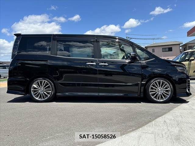 Toyota VOXY 2017-05 289182-11