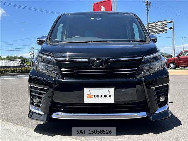 Toyota VOXY 2017-05 289182-8