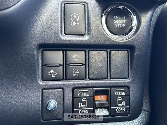 Toyota VOXY 2017-05 289182-3
