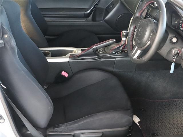 Toyota 86 2013-11 189881-20