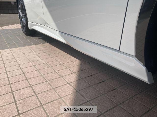 Toyota PRIUS 2023-08 246356-11