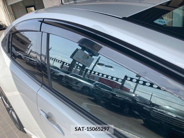 Toyota PRIUS 2023-08 246356-12