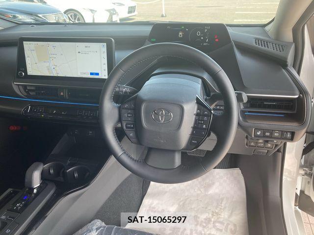 Toyota PRIUS 2023-08 246356-15