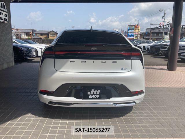 Toyota PRIUS 2023-08 246356-6