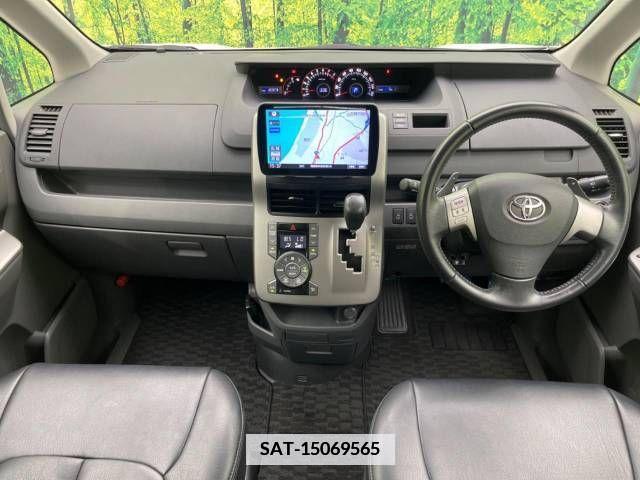 Toyota VOXY 2010-01 337807-1