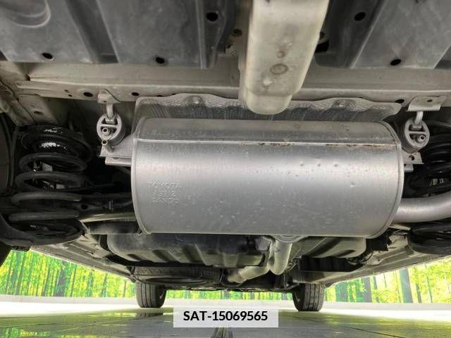 Toyota VOXY 2010-01 337807-19