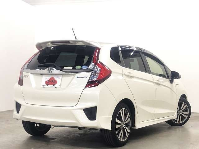 Honda FIT HYBRID 2016-12 191541-2