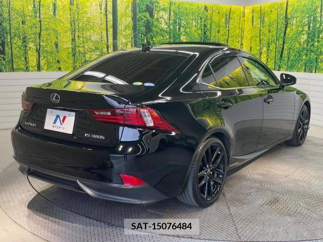 Lexus IS 2015-05 275448-17