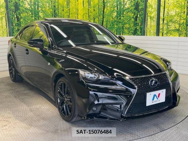 Lexus IS 2015-05 275448-16
