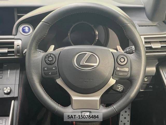 Lexus IS 2015-05 275448-11